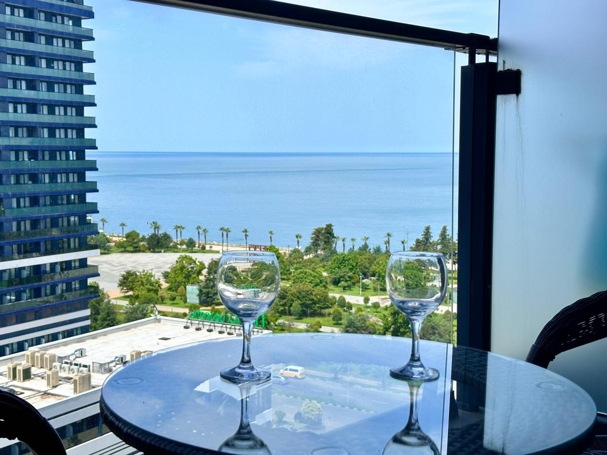 Batumi Boulevard Resort Luaran gambar